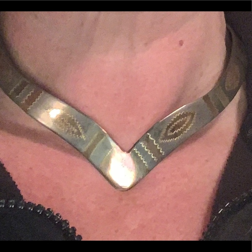 Handmade Artisan V-neck Open Choker Necklace